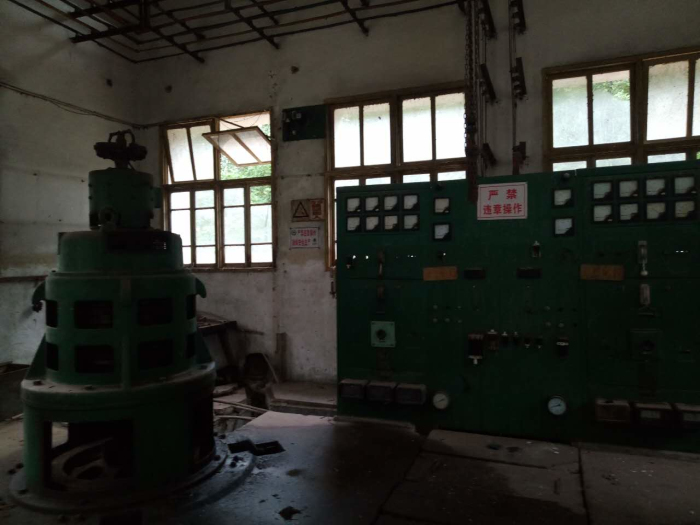 ���������˷��糧�ķϾɻ����豸���ܵ�����·��һ������