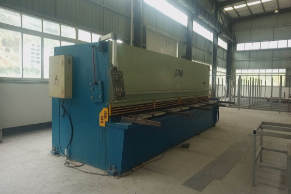 ���� ���ƣ��ξ����磨���죩���޹�˾�Ļ����豸һ�������������칫�Ҿߣ�����